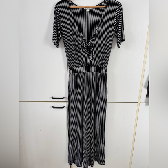 American Eagle Outfitters Pants - American Eagle Outfitters Black White Striped Jumpsuit  Stretchy Elastic Spring